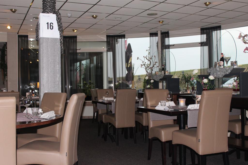Hotel Restaurant 'T Klokje Renesse Exterior foto